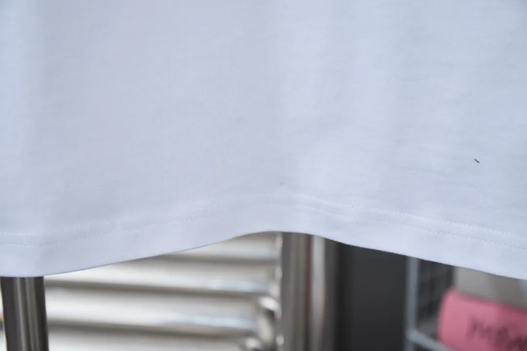 🅿️200 Chrome Hearte 25SS early spring new model, printed hot diamond short sleeves, light luxury, a must-have item for daily commuting for men and women, correct version, welcome to compare, detailed features · 280 grams of 100% pure cotton double yarn jersey fabric · Special thickened 32 pieces of double-strand 1X1 thread in the same vat · Environmentally friendly screen hand printing ➕ Imported Australian matte pearl diamond ➕ Three-dimensional wow glue high temperature hot pressing · Double-needle sewing and cross-seam technology · Original main mark, washed tag, branded moisture-proof paper packaging Color: black/white/grey Size: S/M/L/XL